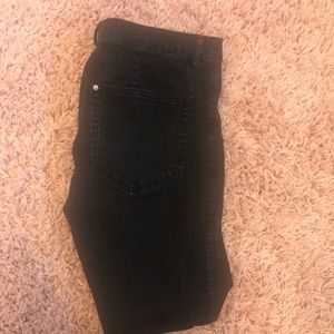 black skinny jeans